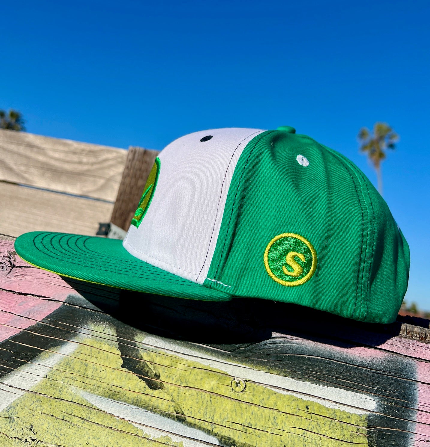 Hat : seedleSs. x Punto Rojo