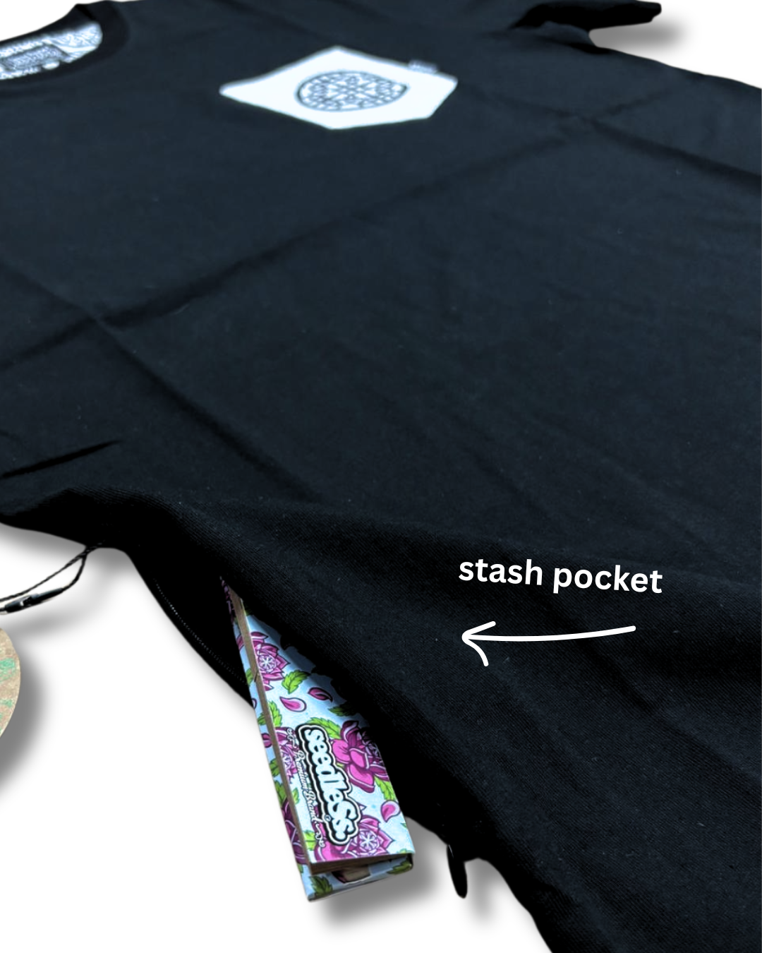 Pocket Tee : seedleSs. x Hashish : Black