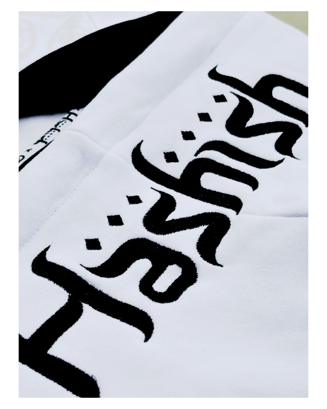 Hoody : seedleSs. x Hashish