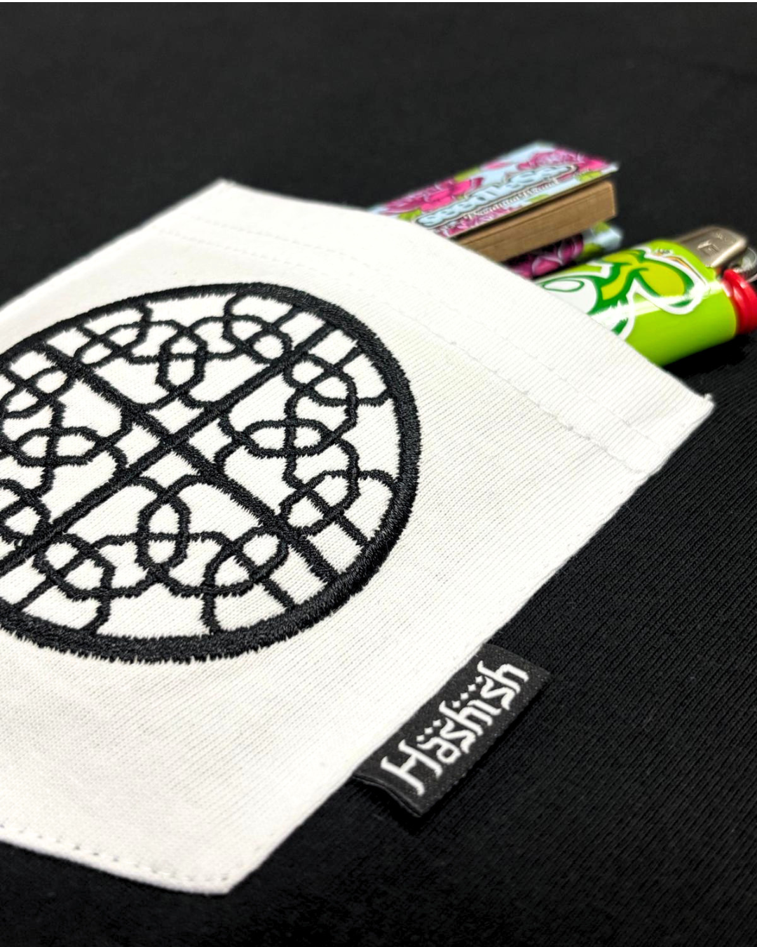 Pocket Tee : seedleSs. x Hashish : Black
